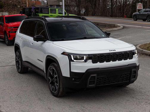 2026 Jeep Cherokee Overland