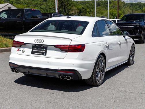 Ibis White 2022 Audi S4 3.0T Prestige