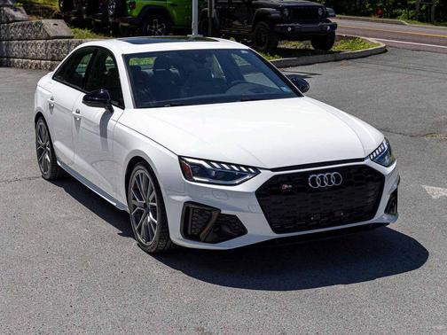 Ibis White 2022 Audi S4 3.0T Prestige