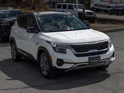 2022 Kia Seltos S