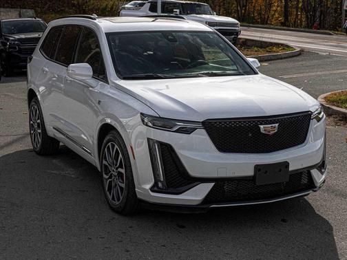 2025 Cadillac XT6 Sport AWD