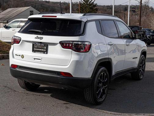 2026 Jeep Compass Latitude