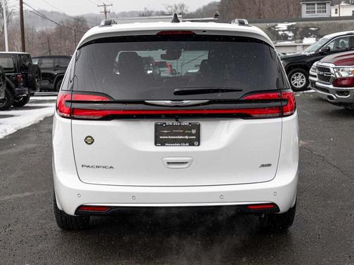 2026 Chrysler Pacifica L