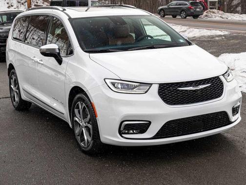 2026 Chrysler Pacifica L