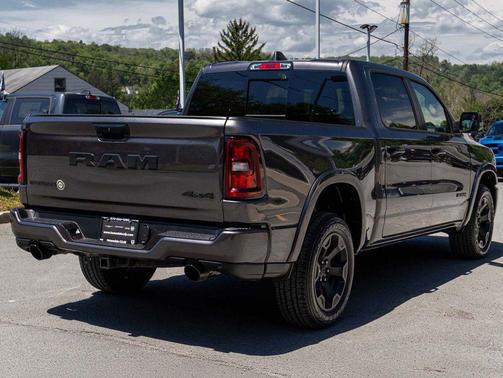 Granite Crystal Metallic Clearcoat 2026 RAM 1500 Big Horn/Lone Star