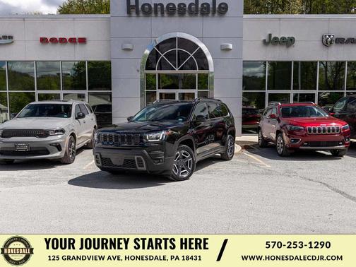 Diamond Black Crystal Pearlcoat 2026 Jeep Cherokee Limited