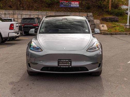 2025 Tesla Model Y Long Range Dual Motor All-Wheel Drive