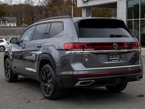 2025 Volkswagen Atlas 2.0T SE w/Technology 4MOTION