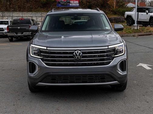 2025 Volkswagen Atlas 2.0T SE w/Technology 4MOTION