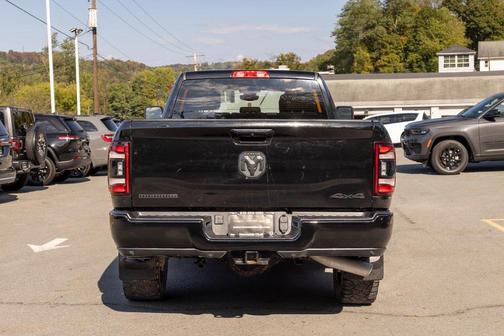 2024 RAM 3500 Big Horn Crew Cab 4x4 8' Box