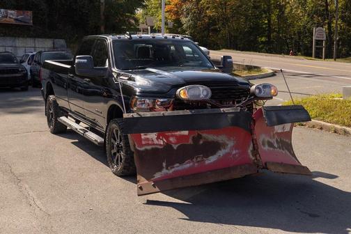 2024 RAM 3500 Big Horn Crew Cab 4x4 8' Box
