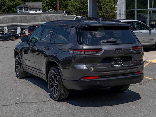 2025 Jeep Grand Cherokee L Altitude