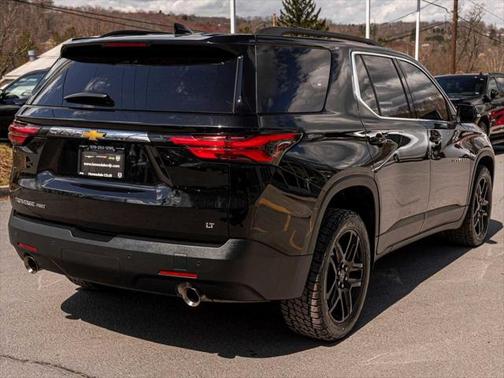 2022 Chevrolet Traverse LT Cloth