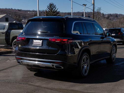 2025 Mercedes-Benz GLS 450 4MATIC