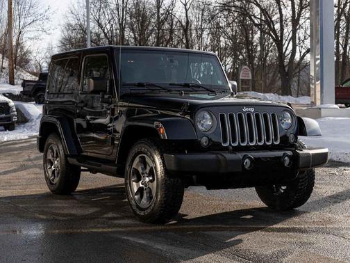 2016 Jeep Wrangler Sahara