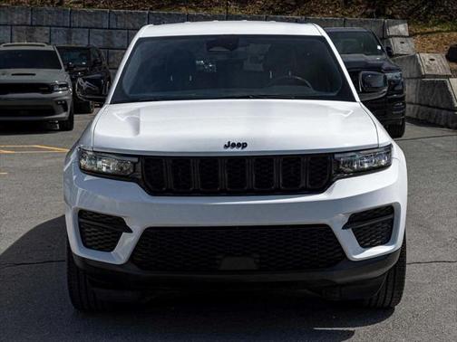 2022 Jeep Grand Cherokee Altitude