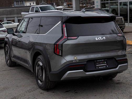2024 Kia EV9 Wind