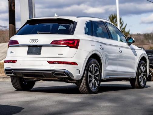 2022 Audi Q5 45 S line Premium