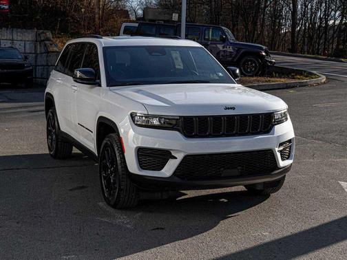 2025 Jeep Grand Cherokee Altitude
