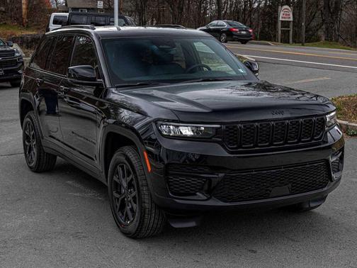 2025 Jeep Grand Cherokee Altitude