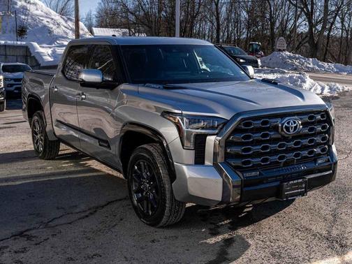 2023 Toyota Tundra Hybrid Platinum