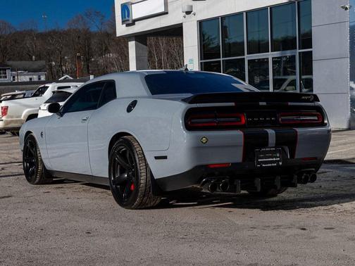 2022 Dodge Challenger SRT Hellcat