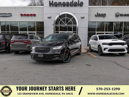 2023 Chrysler Pacifica Touring L