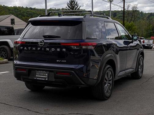2022 Nissan Pathfinder SV 4WD