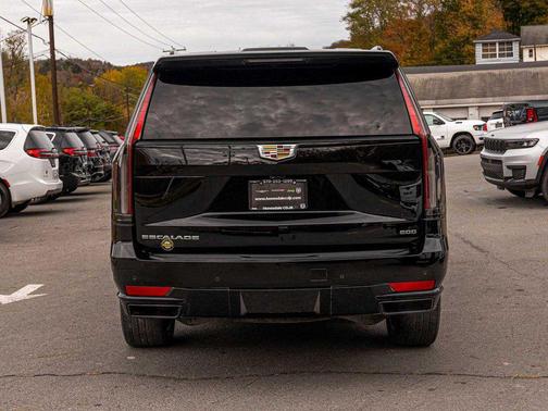 2023 Cadillac Escalade ESV Sport