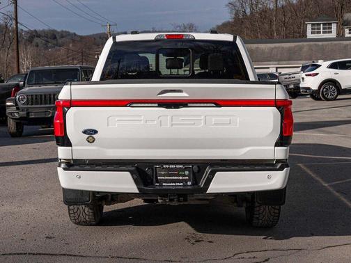 2023 Ford F-150 Lightning LARIAT