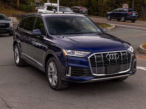 2023 Audi Q7 45 Premium