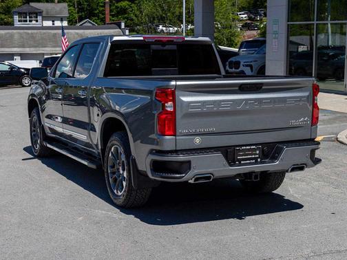 Sterling Grey Metallic 2025 Chevrolet Silverado 1500 High Country