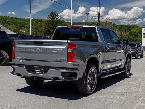 Sterling Grey Metallic 2025 Chevrolet Silverado 1500 High Country