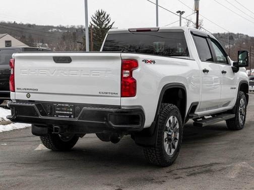 2024 Chevrolet Silverado 2500 Custom