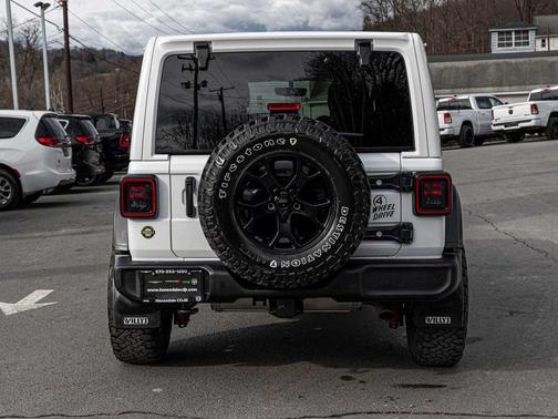 2021 Jeep Wrangler Willys