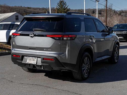2022 Nissan Pathfinder SV 4WD