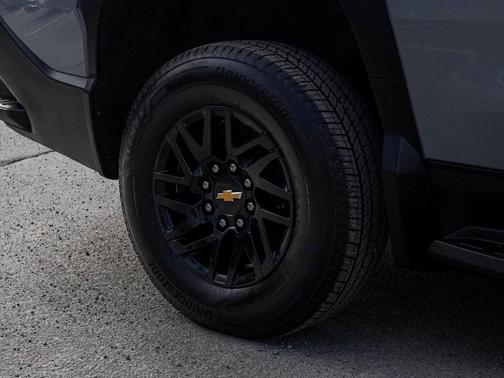 2025 Chevrolet Silverado EV LT