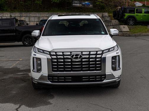 Hyper White 2023 Hyundai PALISADE Calligraphy
