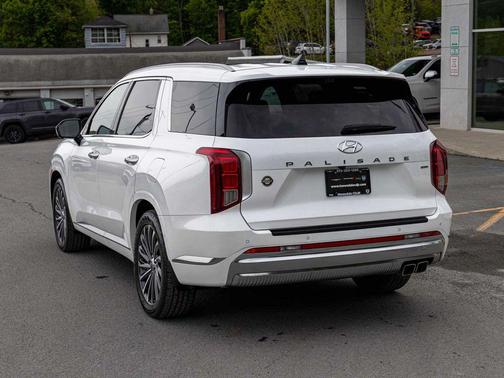 Hyper White 2023 Hyundai PALISADE Calligraphy
