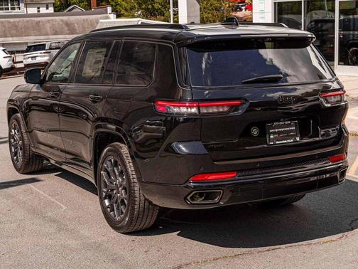 2025 Jeep Grand Cherokee L Summit