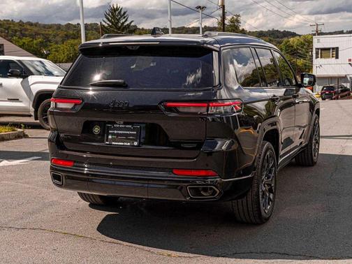 2025 Jeep Grand Cherokee L Summit