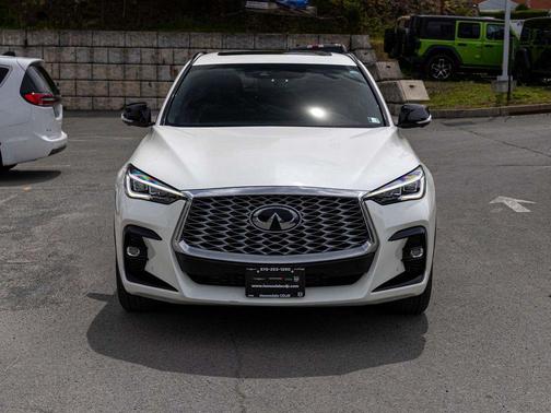 Majestic White 2023 INFINITI QX55 ESSENTIAL