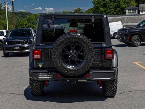 2025 Jeep Wrangler 4xe Willys