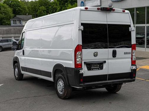 2024 RAM ProMaster 2500 Tradesman