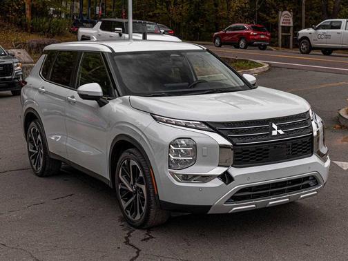 2024 Mitsubishi Outlander SE 2.5 S-AWC