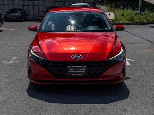 2021 Hyundai ELANTRA SEL