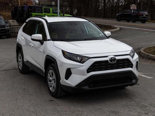 2019 Toyota RAV4 LE