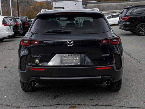 2025 Mazda CX-50 2.5 S Preferred Package