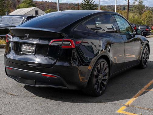 2021 Tesla Model Y Performance Dual Motor All-Wheel Drive