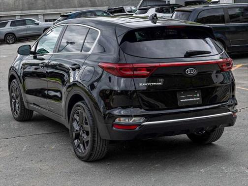 2022 Kia Sportage LX